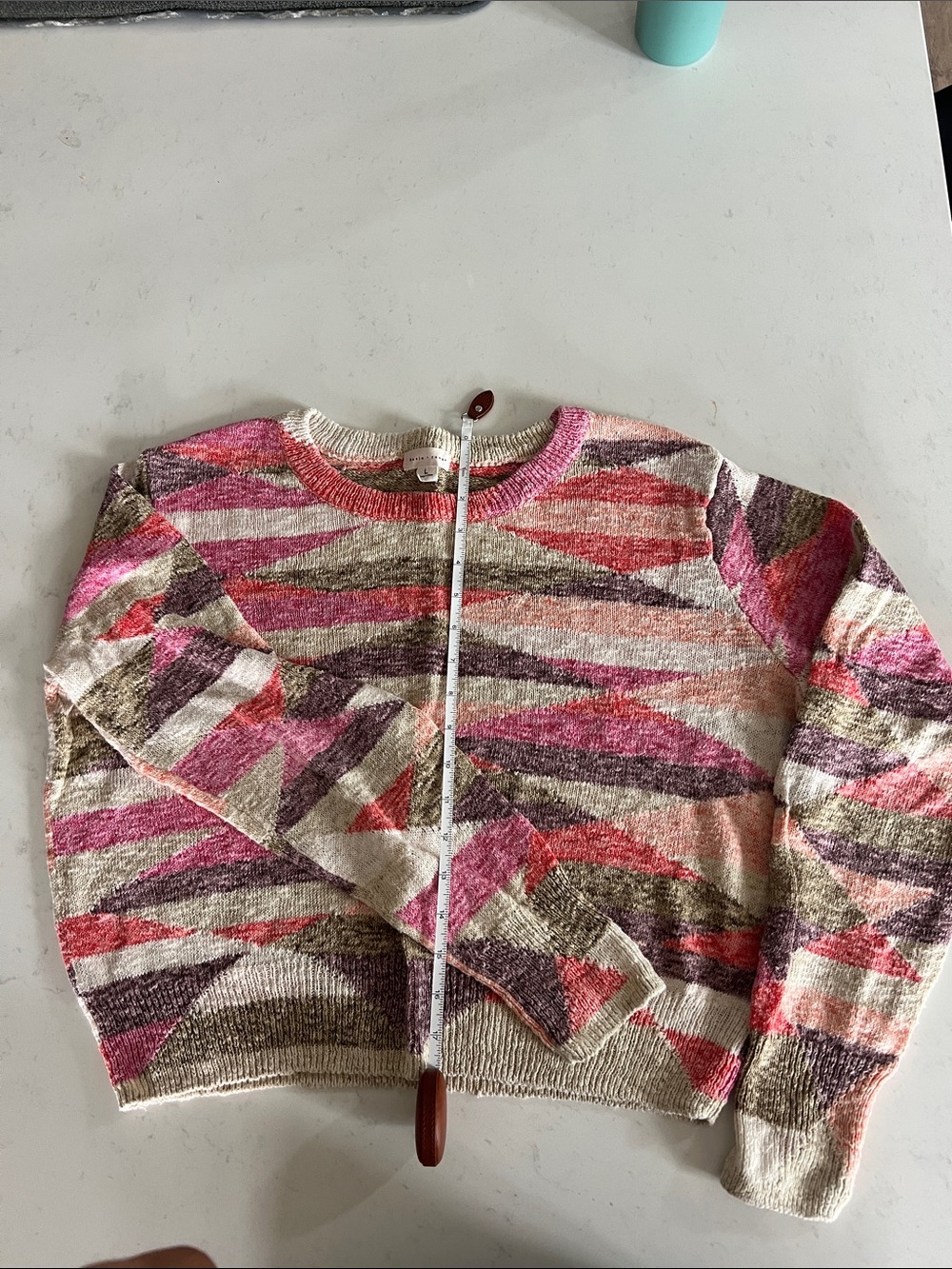 Women's Cropped Crew Neck Multicolor Geometric Knit Sweater - Pink & Neutral